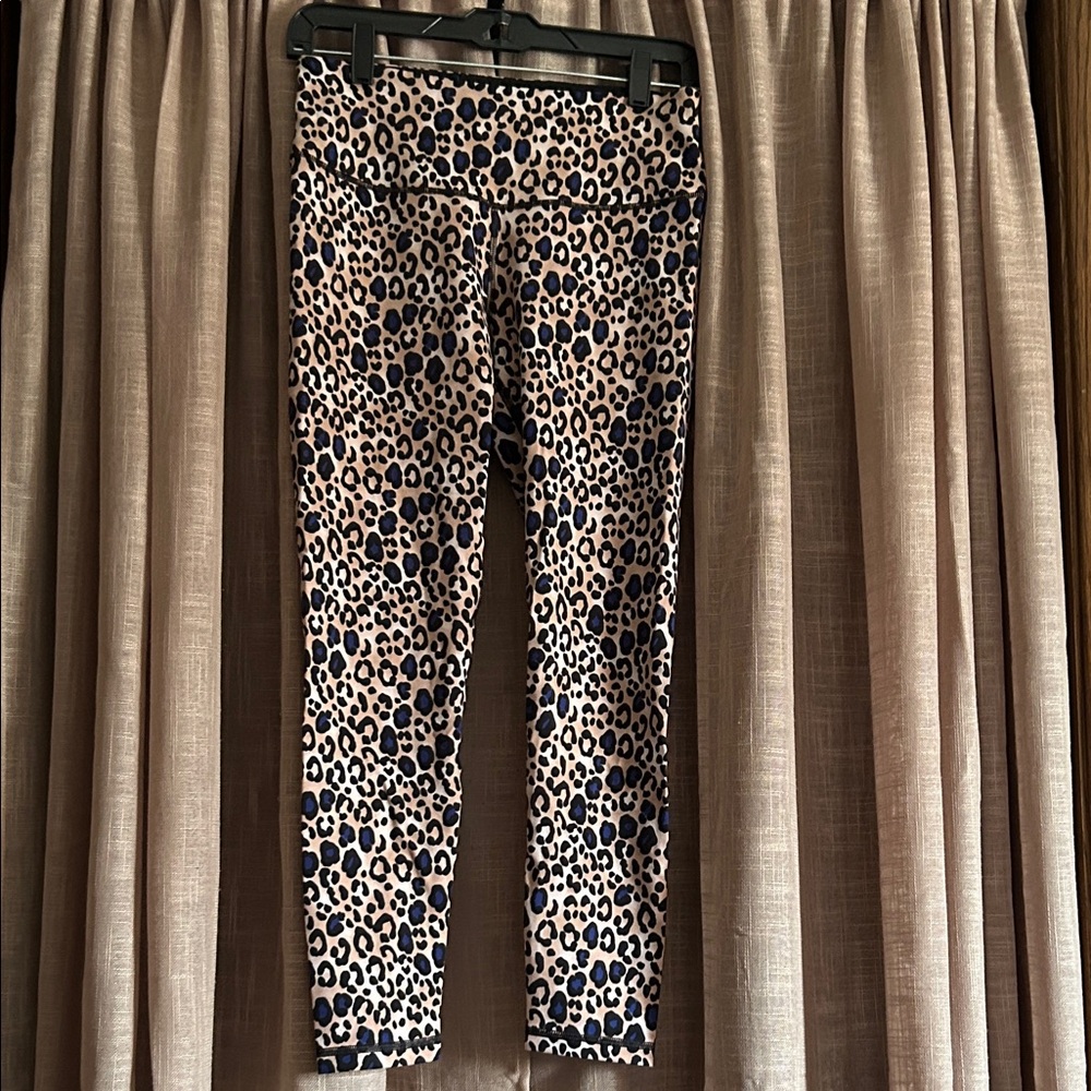VS Leopard Print Leggings Size M